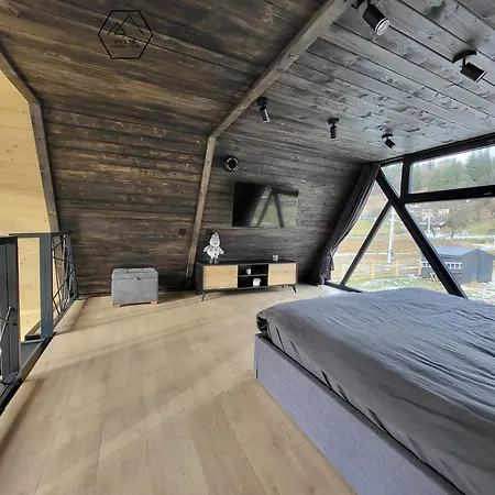 Vulyk בית הארחה ורחובינה