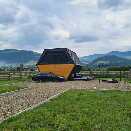 Vulyk 4* ורחובינה